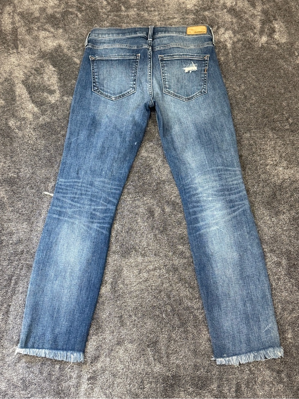 Express Skinny Ankle Mid Rise Distressed Jeans Women’s 2R Blue Stretch 26 Inseam - Picture 3 of 9